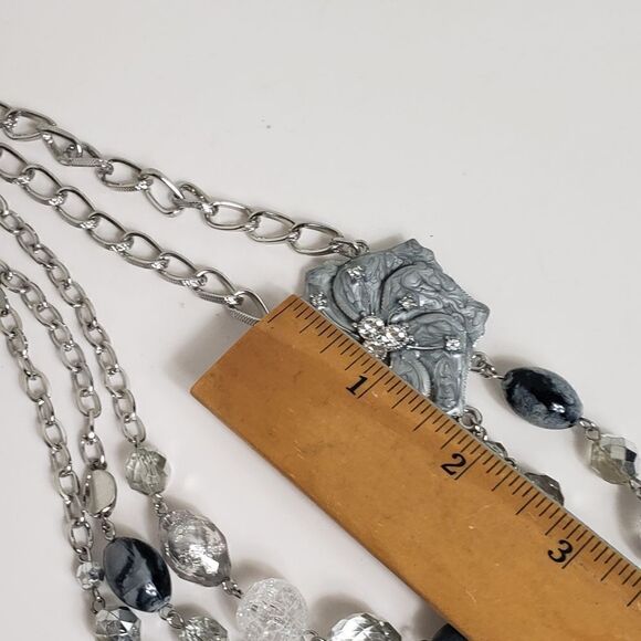 NY COLLECTION Multi-strand Beaded Floral Necklace - Picture 7 of 7